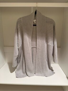 Chico's Light Gray Open-Front Ribbed Cardigan